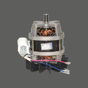 Мотор машине за сечење траве